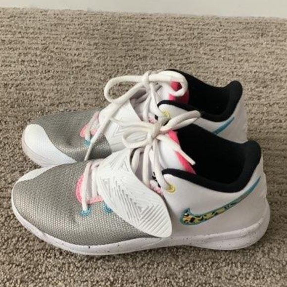 Nike Kyrie Flytrap lii